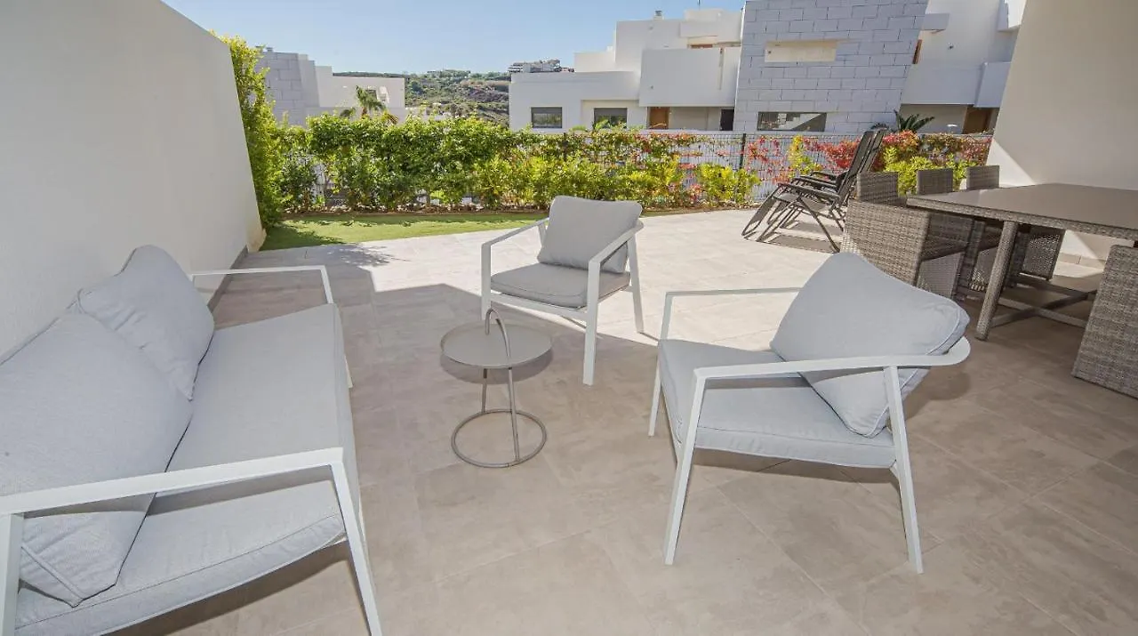 Cg7 Casares Green Apartment